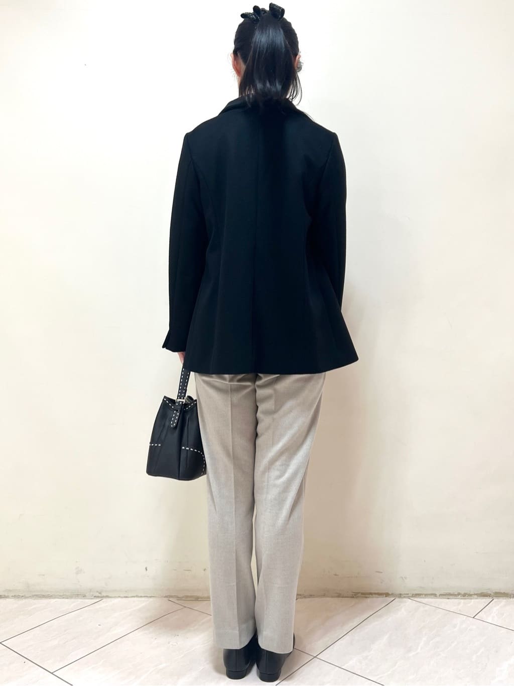 yanaさんの「Reflect｜Y字シルエット淡水パールネックレス」を使ったコーディネート