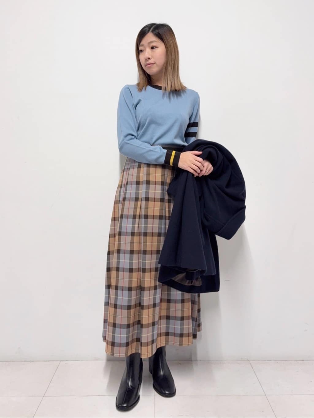 Nishijimaさんの「DRESSTERIOR｜ファインメリノクルーネックラインプルオーバー」を使ったコーディネート