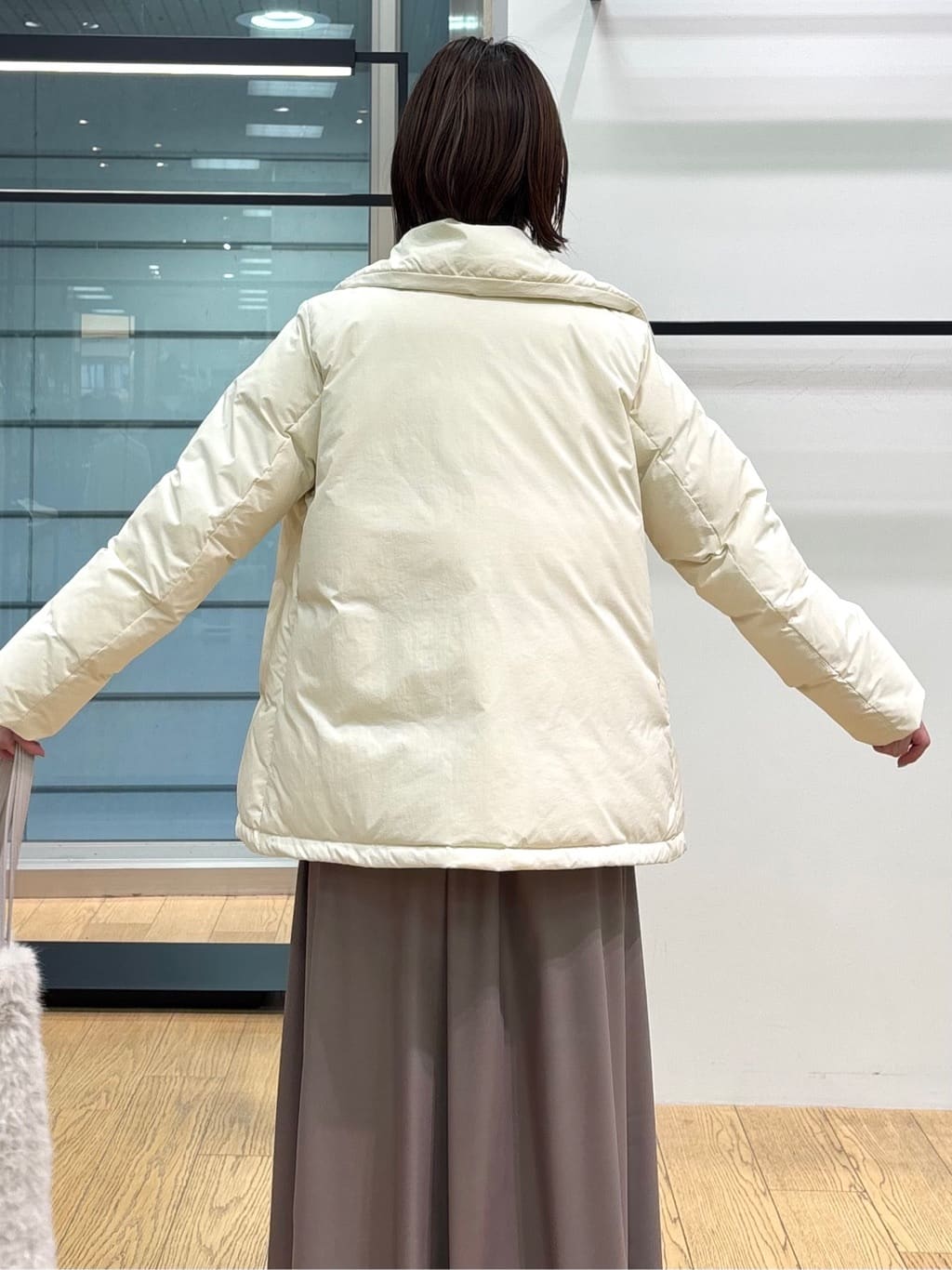 asamiさんの「INDIVI｜【洗える／ラメ／意匠感】ミックスブークレニット」を使ったコーディネート