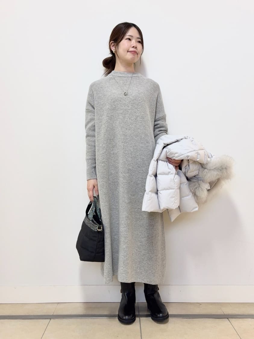 asamiさんの「UNTITLED｜【はっ水機能/フード取り外し可】ミディダウンコート」を使ったコーディネート