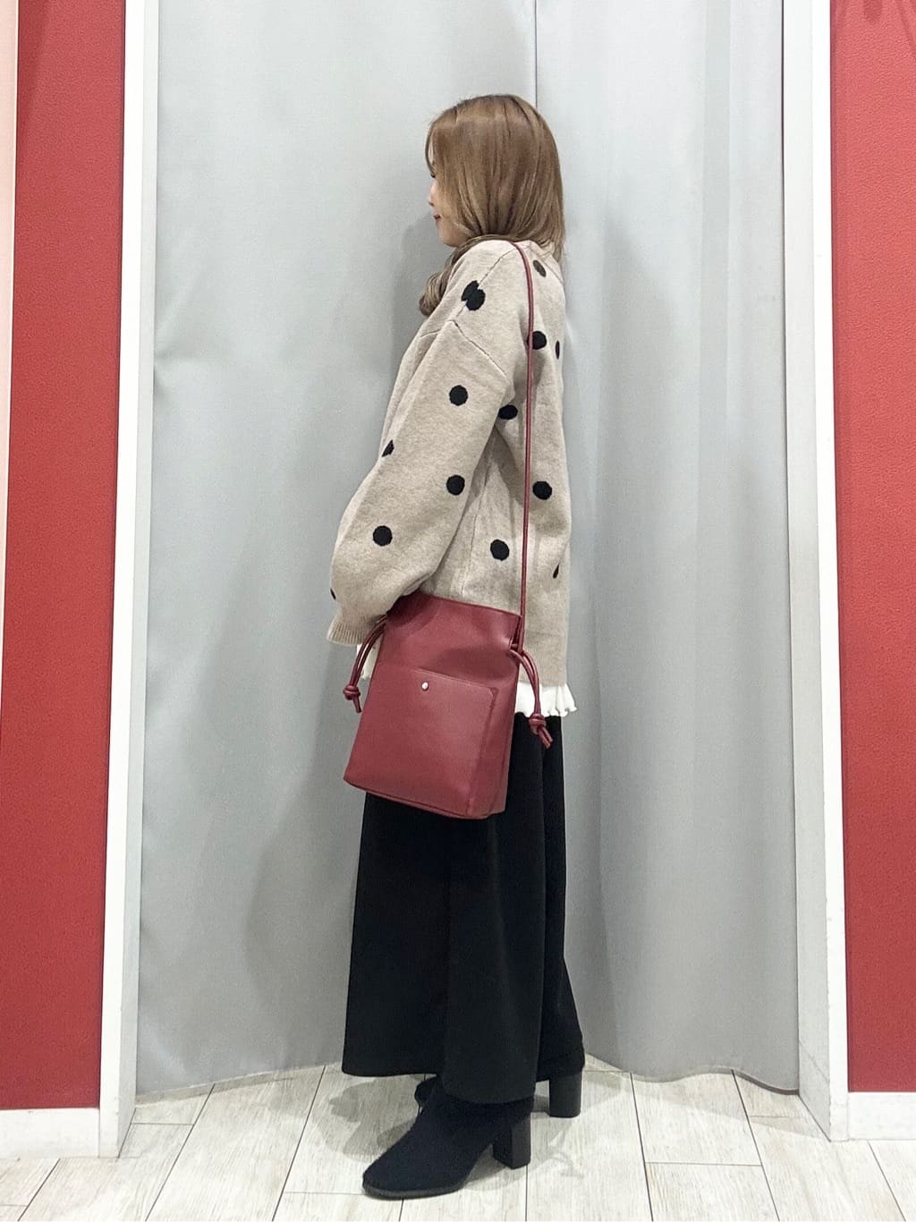 shioさんの「SHOO･LA･RUE｜【高レビュー】ウエストゴムで穿きやすい　ガウチョパンツ」を使ったコーディネート
