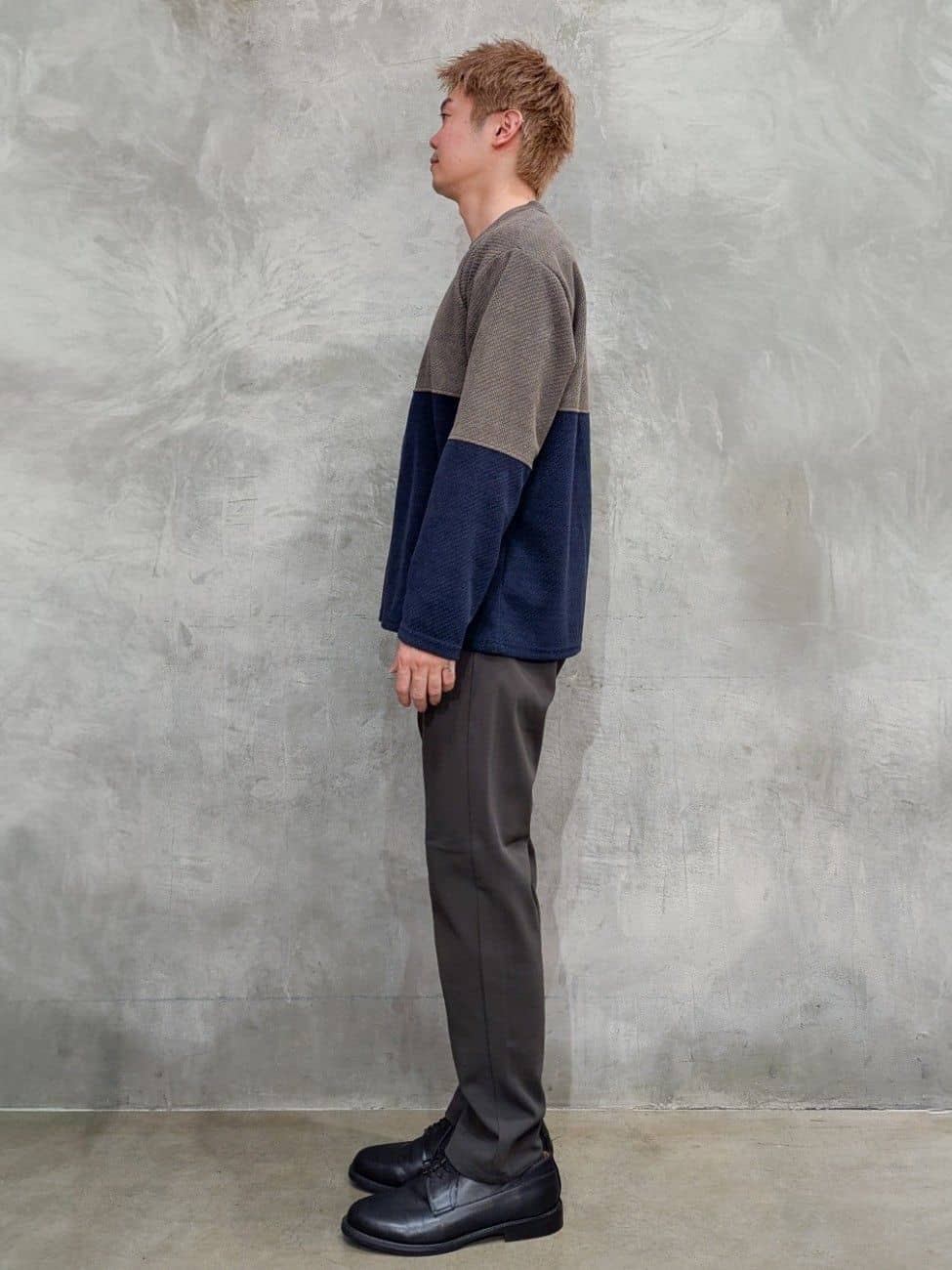 daiさんの「THE SHOP TK｜バイカラー モール風長袖Tシャツ」を使ったコーディネート
