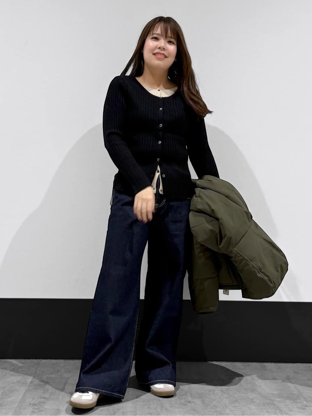 macchaさんの「THE SHOP TK｜【すっきり見えシルエット】上品ふわもこ中綿ブルゾン」を使ったコーディネート