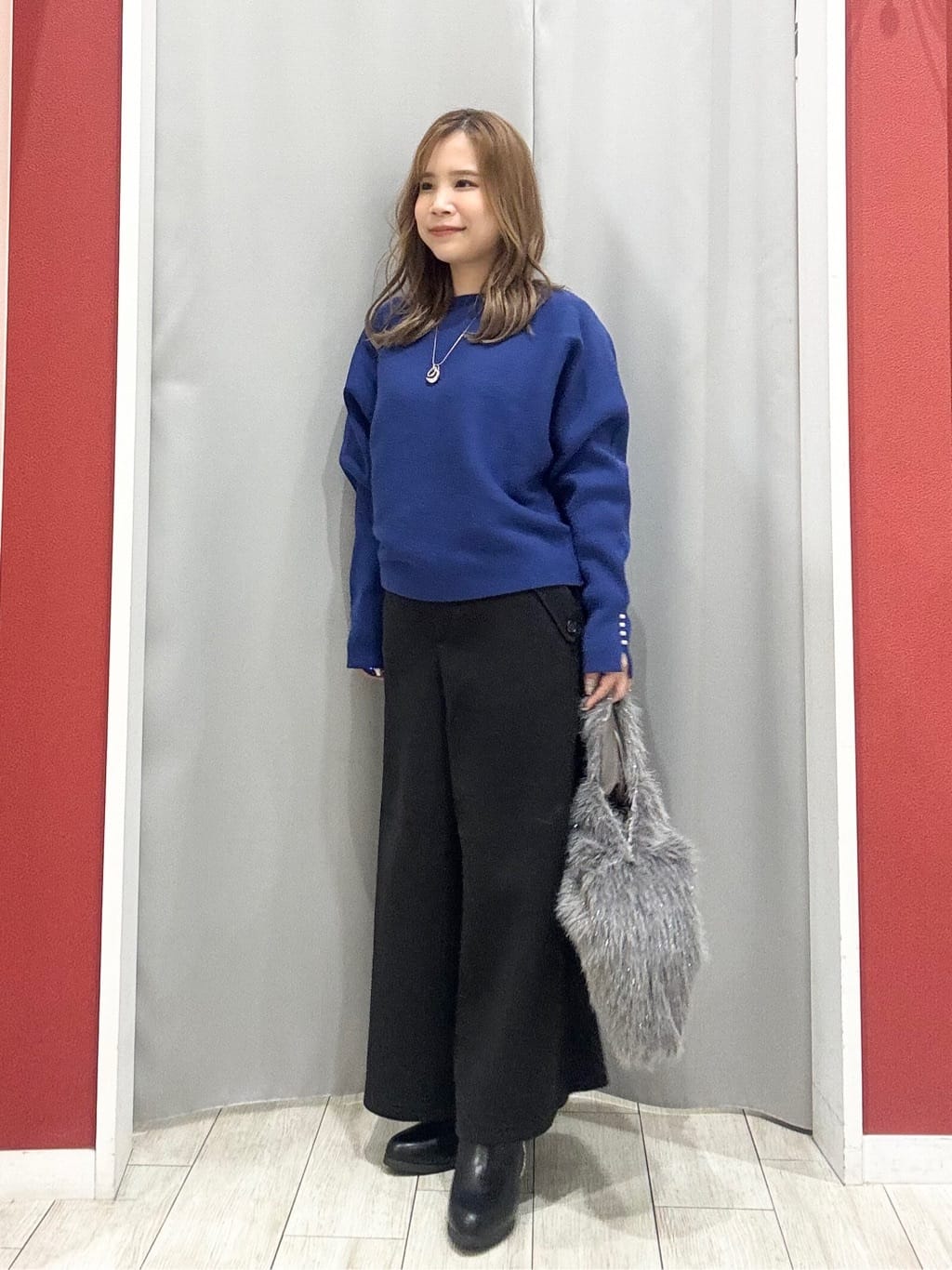 shioさんの「SHOO･LA･RUE｜【洗濯機可】美脚見え あったか圧縮ニット ガウチョパンツ」を使ったコーディネート