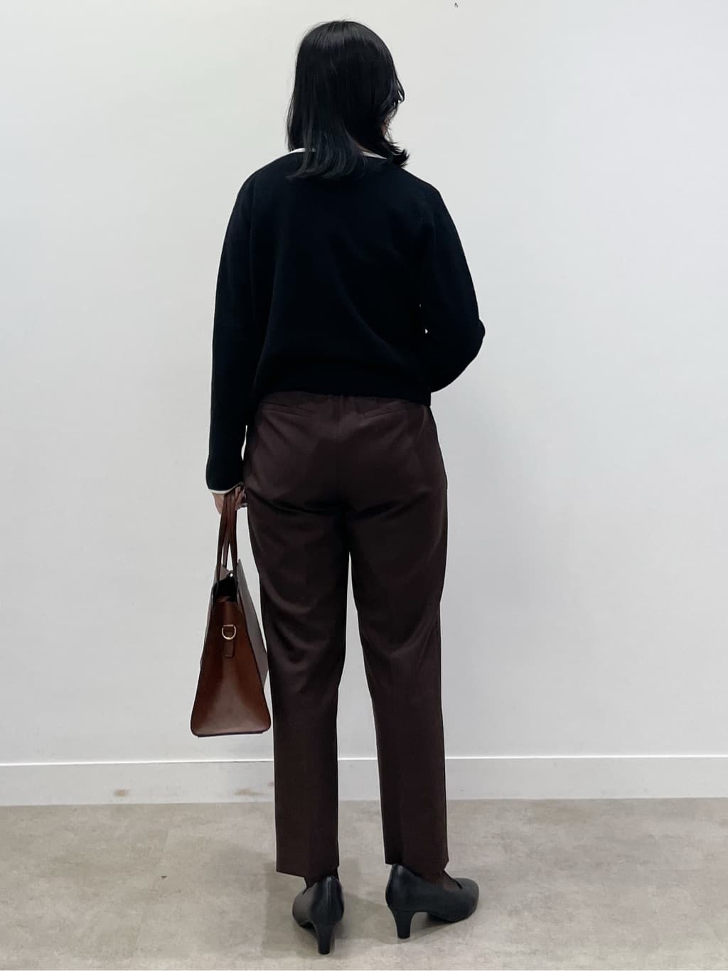 yukariさんの「Reflect｜【秋映え／単品使い◎／すっきり見え】ブローチ付きニットアンサンブル」を使ったコーディネート