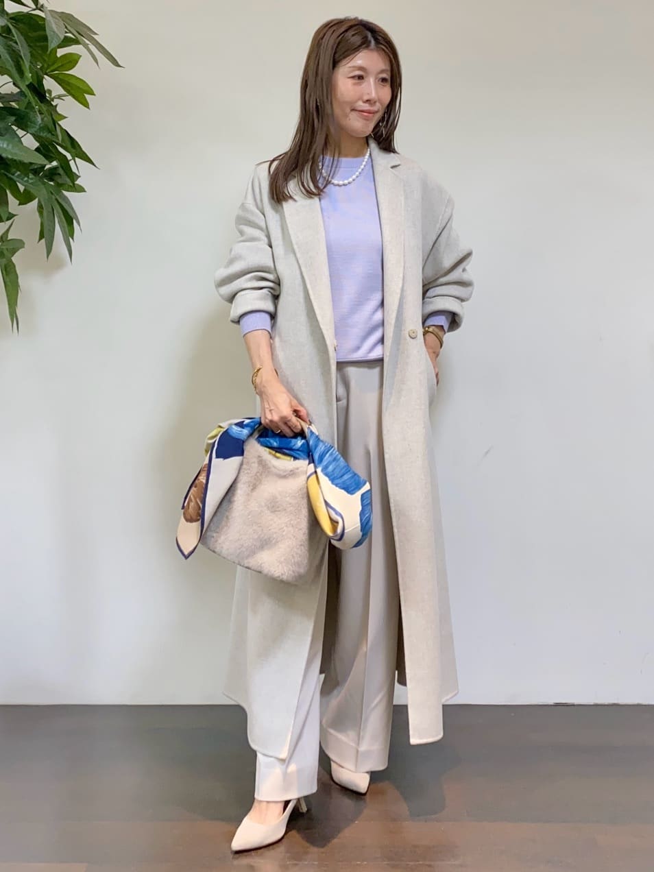 tomoさんの「UNTITLED｜【8色展開／コンパクト丈】レーヨン混 コクーンニット」を使ったコーディネート