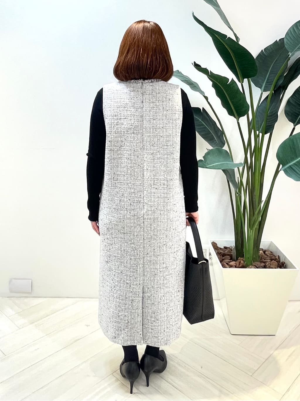 Tomoさんの「UNTITLED｜【洗える/細見え】ツイード ジャンパースカート」を使ったコーディネート