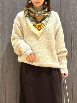 meiさんの「SHOO･LA･RUE｜【S-LL】上品なレースハイネックトップス」を使ったコーディネート