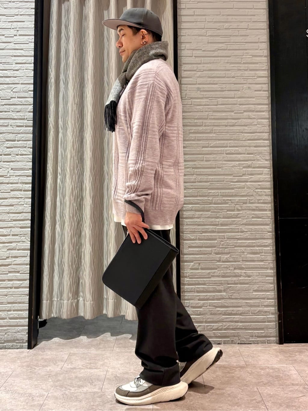 Pーyamaさんの「THE SHOP TK｜【優しい肌触り】カシミヤタッチ チェックニット　洗濯機OK」を使ったコーディネート