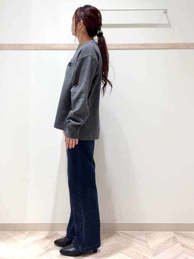 nanaさんの「SHOO･LA･RUE｜【S-LL/洗濯機可】ふわふわがやみつきになる柔らかさ スウェットライクロゴニット」を使ったコーディネート