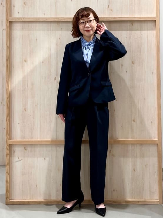 nakoさんの「THE SHOP TK｜【通勤スタイルに】ダブルクロス ノーカラージャケット/セットアップ可」を使ったコーディネート