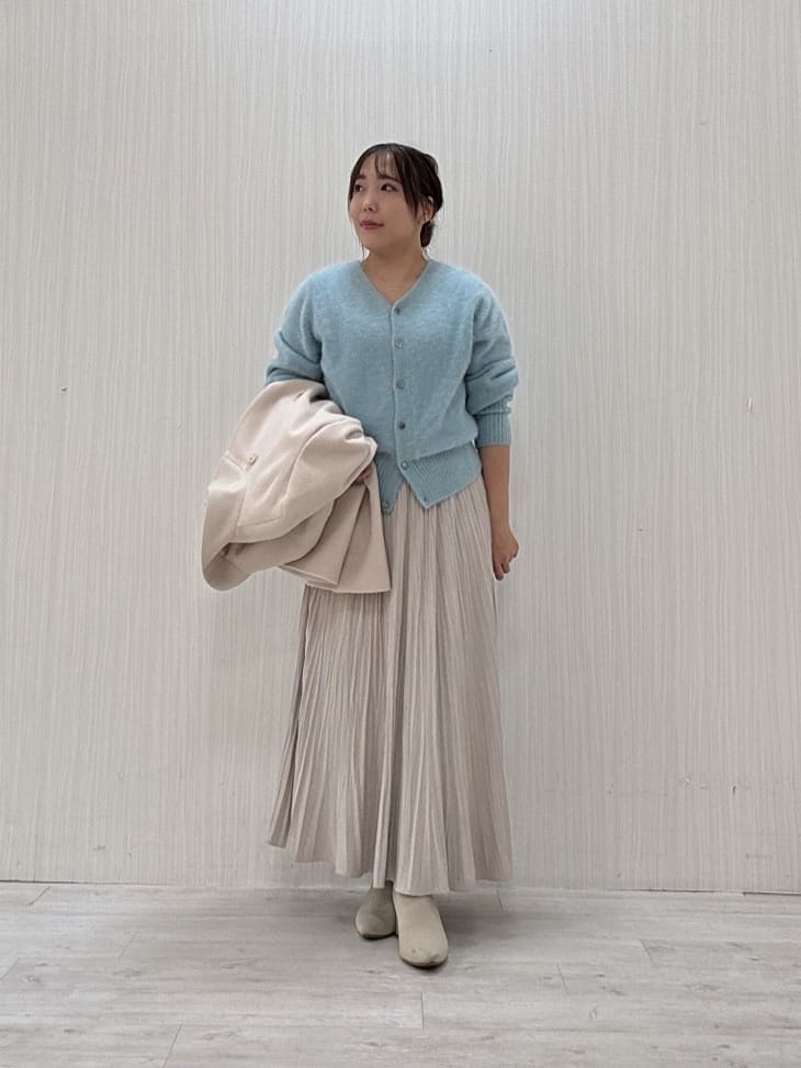 ayakaさんの「UNTITLED｜【ふわふわニット/前後2WAY】フォックスカシミヤカーディガン」を使ったコーディネート