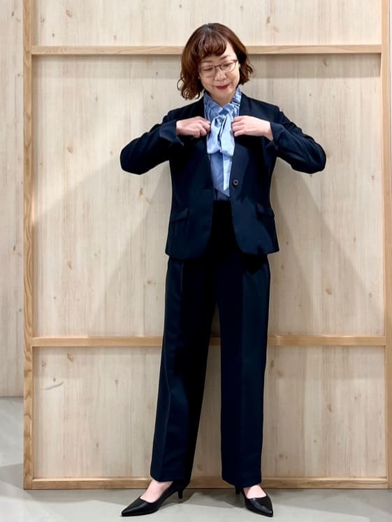 nakoさんの「THE SHOP TK｜【通勤スタイルに】ダブルクロス ノーカラージャケット/セットアップ可」を使ったコーディネート