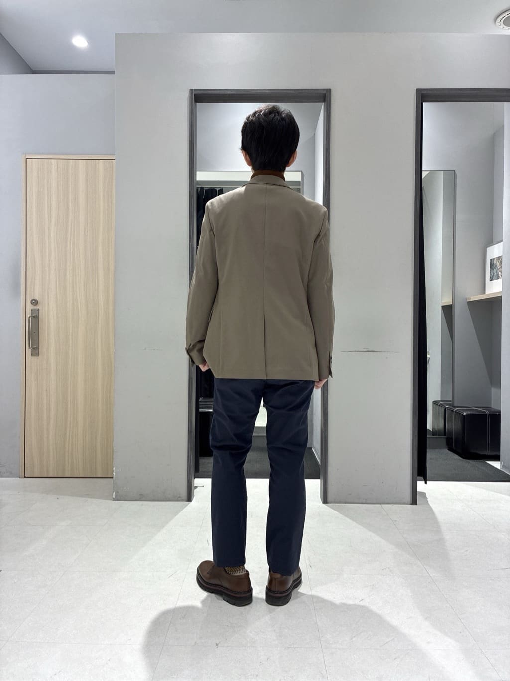 わいずみさんの「TAKEO KIKUCHI｜【ウールカシミヤブレンド】ビーバー調 スタンドカラー コート」を使ったコーディネート