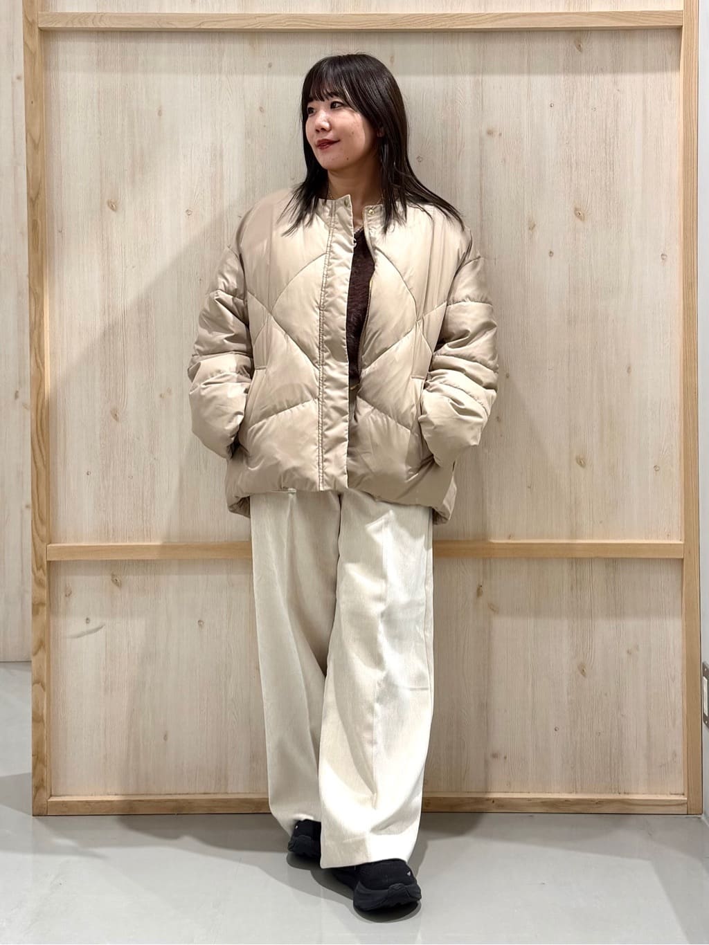 nanaさんの「THE SHOP TK｜きれいめにもカジュアルにも ノーカラーキルトジャケット」を使ったコーディネート