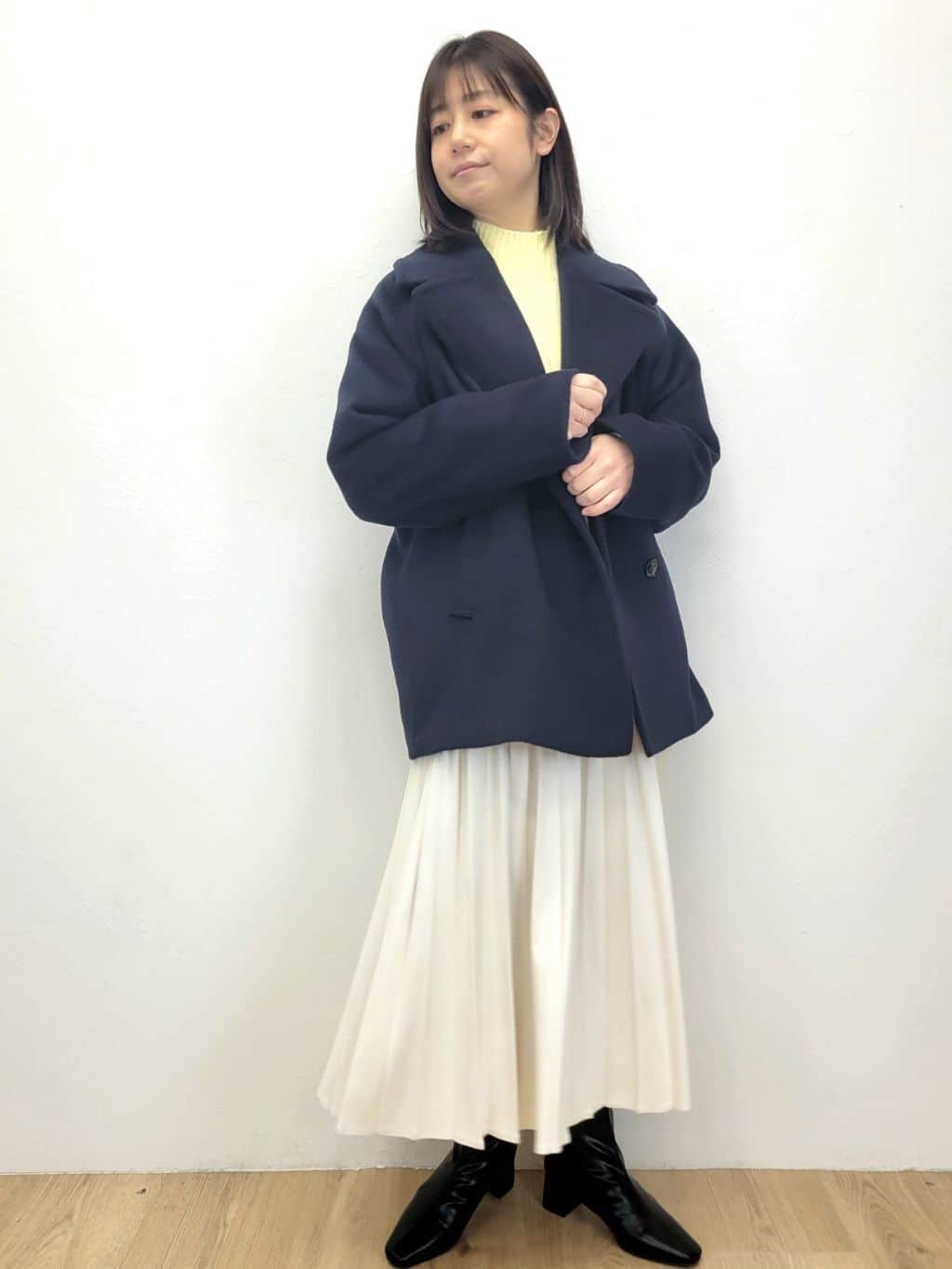 LISAさんの「OPAQUE.CLIP｜カシミヤブレンドウールミドルピーコート」を使ったコーディネート