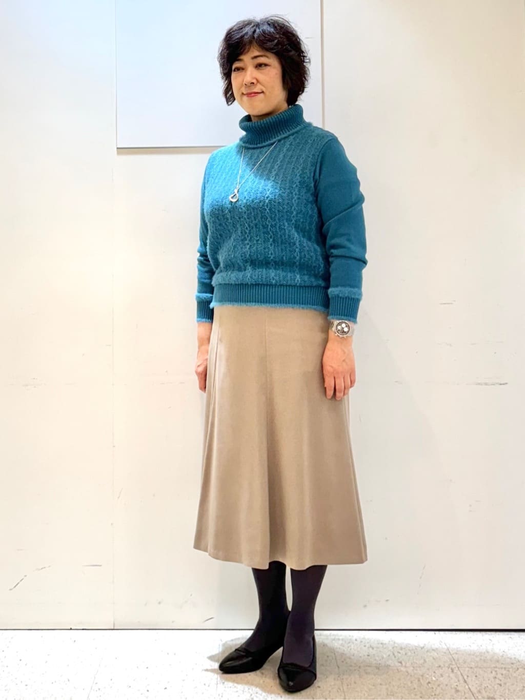 ヤスコさんの「Reflect｜【ほんのりラメ感◎】ふわふわフェザーヤーンハイネックニット」を使ったコーディネート