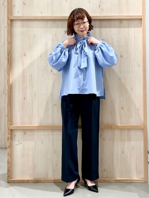 nakoさんの「THE SHOP TK｜【通勤スタイルに】ダブルクロス ノーカラージャケット/セットアップ可」を使ったコーディネート
