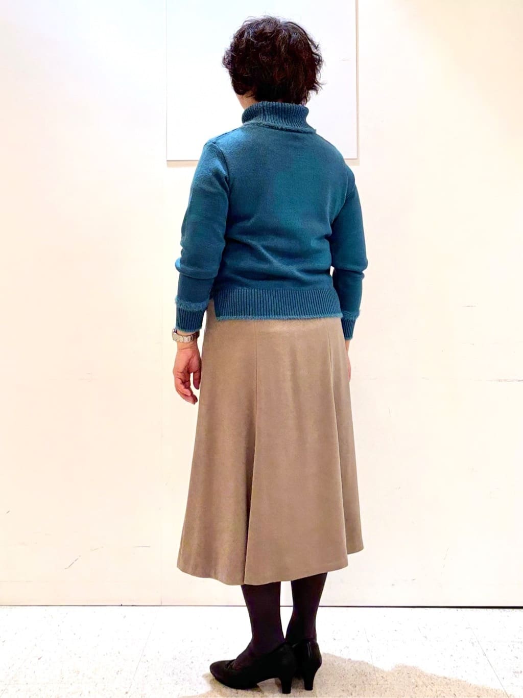ヤスコさんの「Reflect｜【ほんのりラメ感◎】ふわふわフェザーヤーンハイネックニット」を使ったコーディネート
