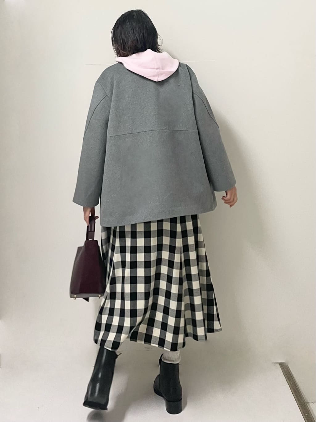 ISOさんの「Dessin｜【洗える／体型カバー】ちょうどいいニットパーカ」を使ったコーディネート