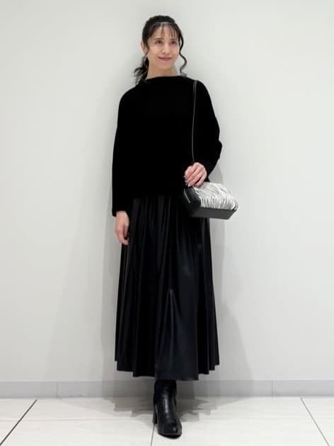kayoさんの「INDIVI｜【SETUP可能／洗える／UVケア】ライトジャージ ボトルネックトップス」を使ったコーディネート