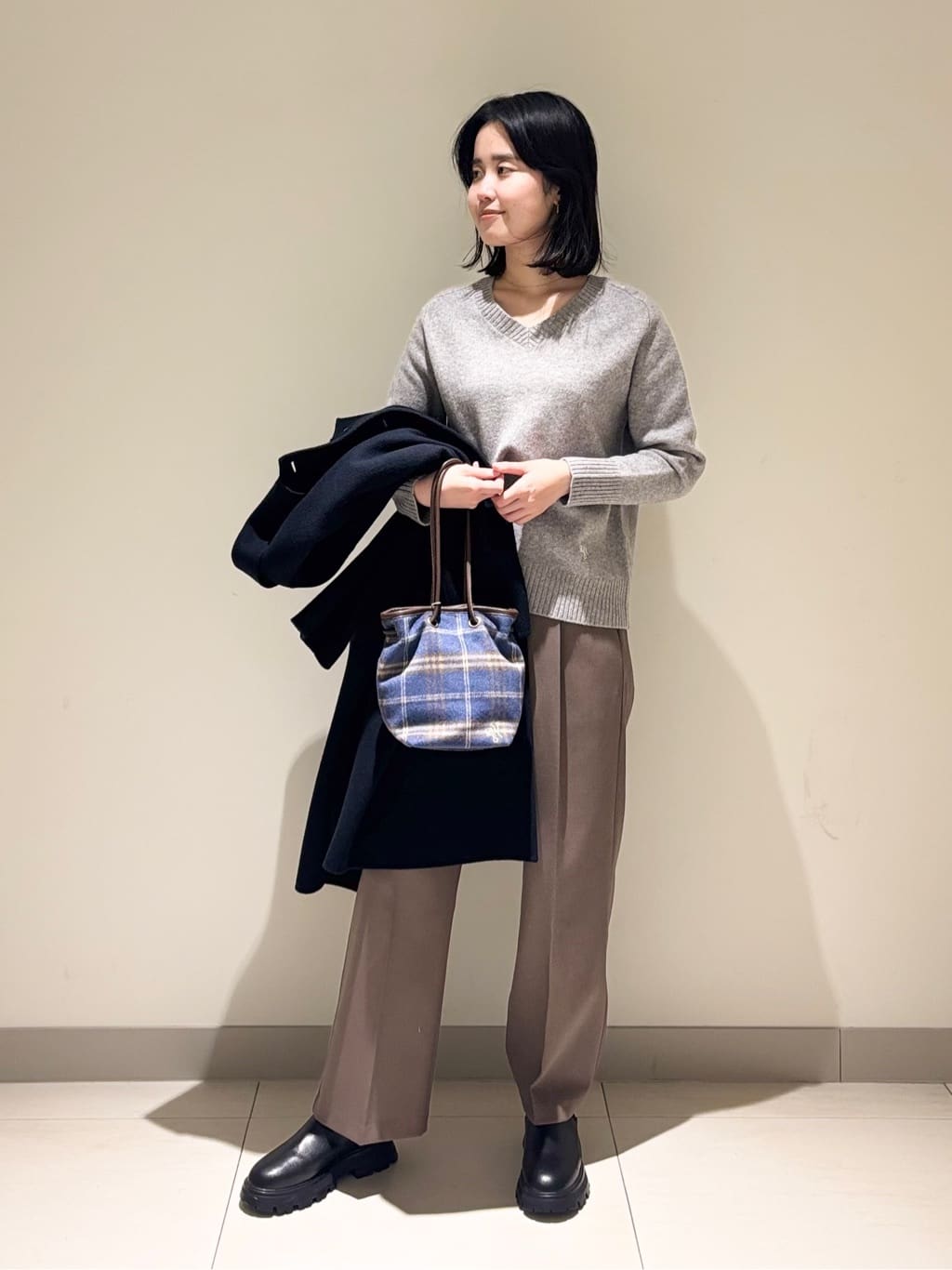 mayuさんの「Dessin｜【洗える】マットドレープニーハイフレアパンツ」を使ったコーディネート