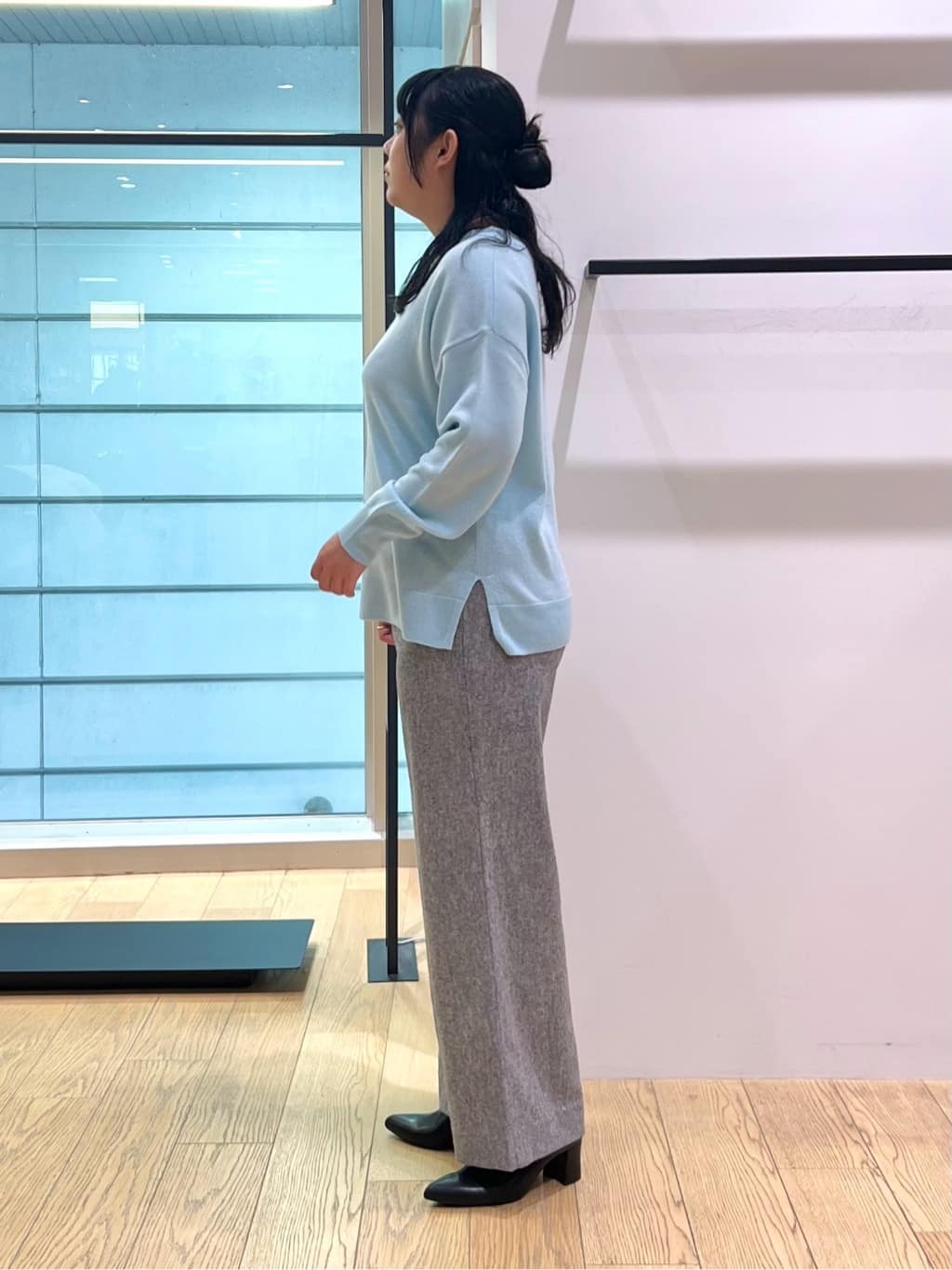 shimaさんの「INDIVI｜【撥水／洗える／デザイン衿】ステッチレス ショートダウンコート」を使ったコーディネート