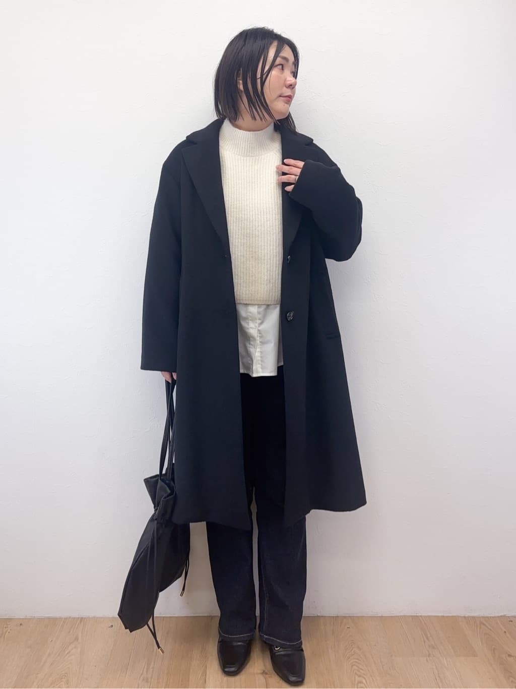 Takeさんの「OPAQUE.CLIP｜カシミヤブレンドウールチェスターコート」を使ったコーディネート