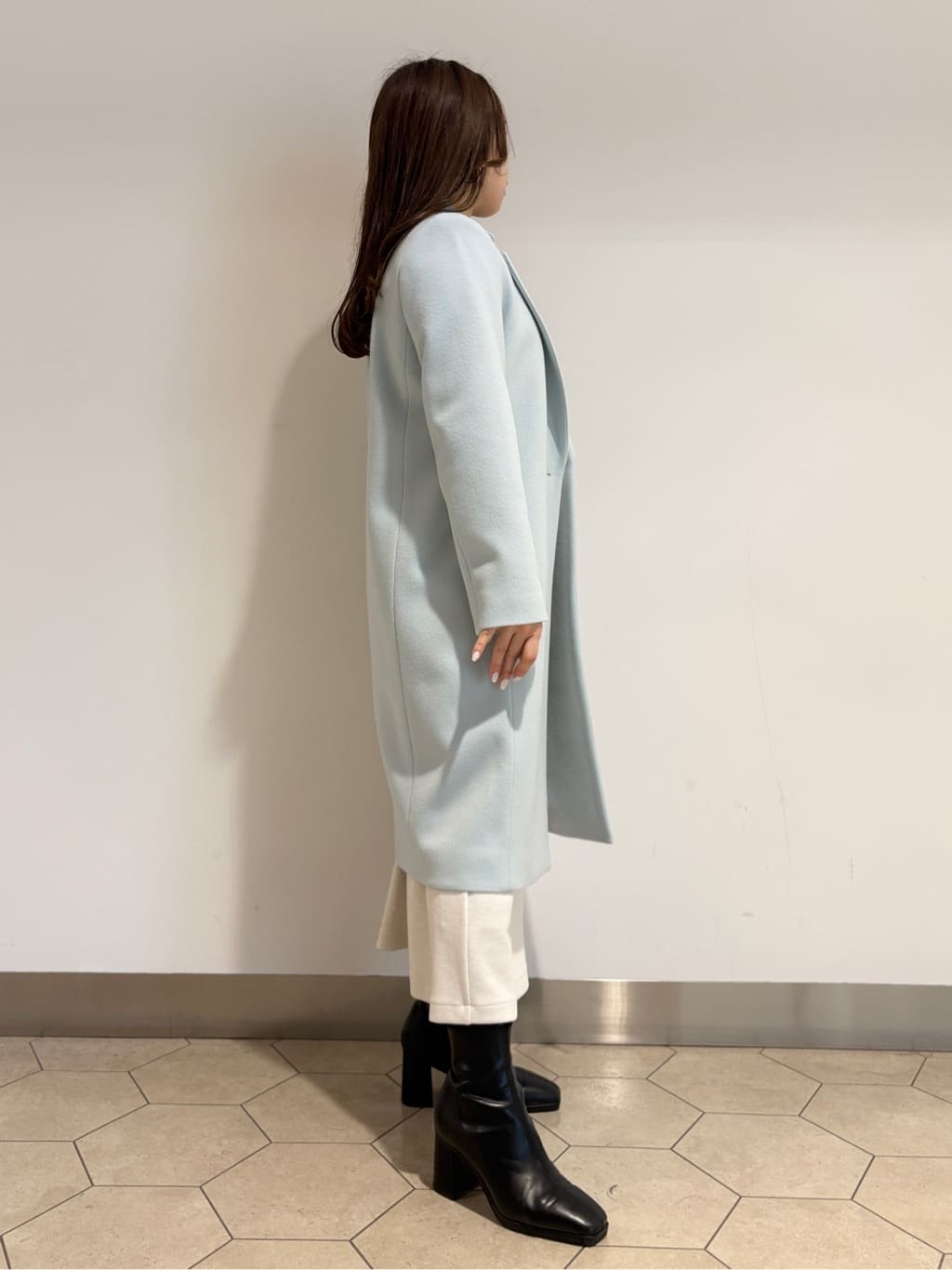 kahoさんの「INDIVI｜【名品コート／日本製】ウール100％チェスターコート」を使ったコーディネート