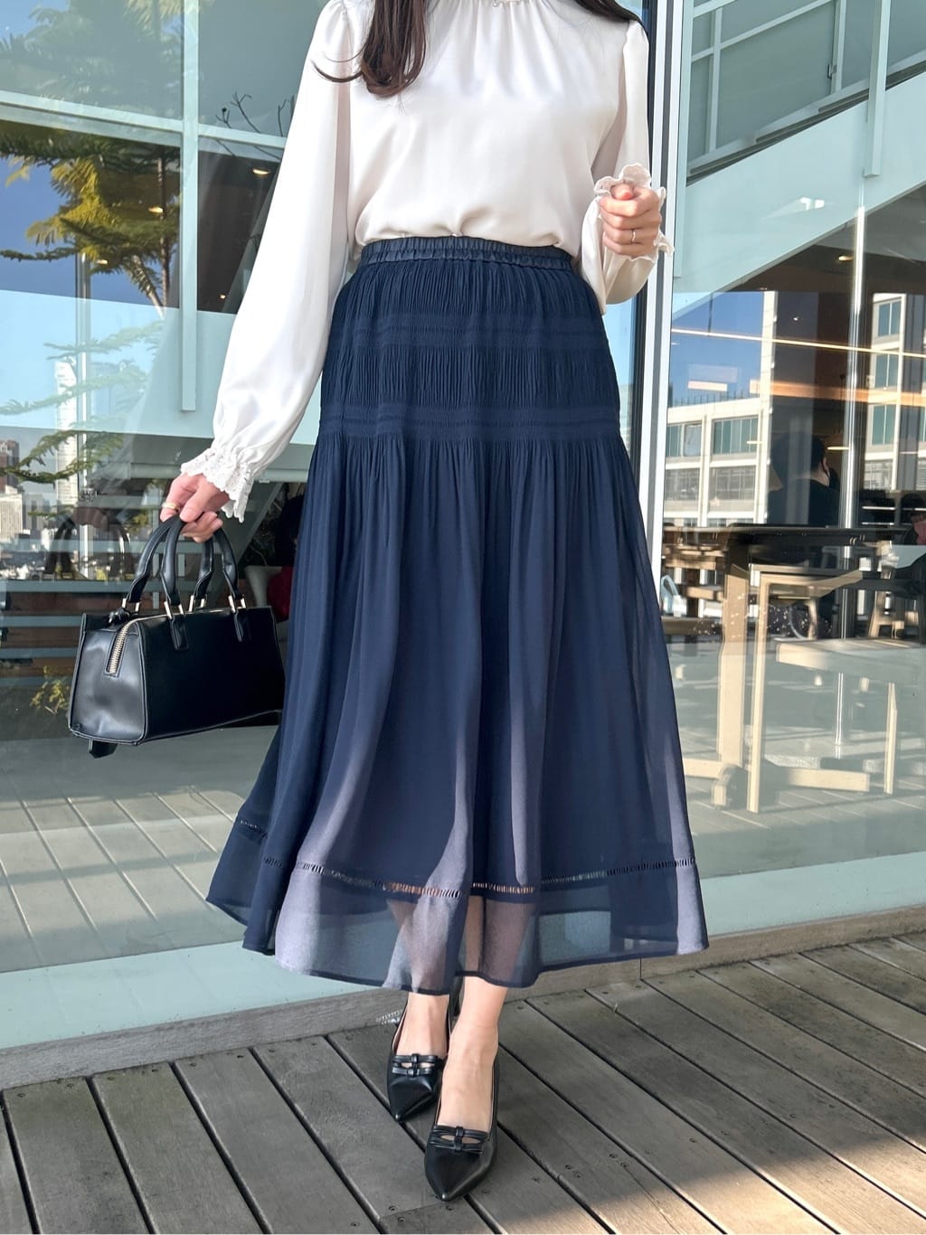 teiさんの「Couture brooch｜【2WAY・ハレの日・通勤】エンブロレースブラウス」を使ったコーディネート