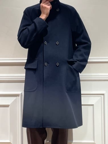 橋本さんの「DRESSTERIOR｜オックスフォード ラウンドカラーシャツ」を使ったコーディネート