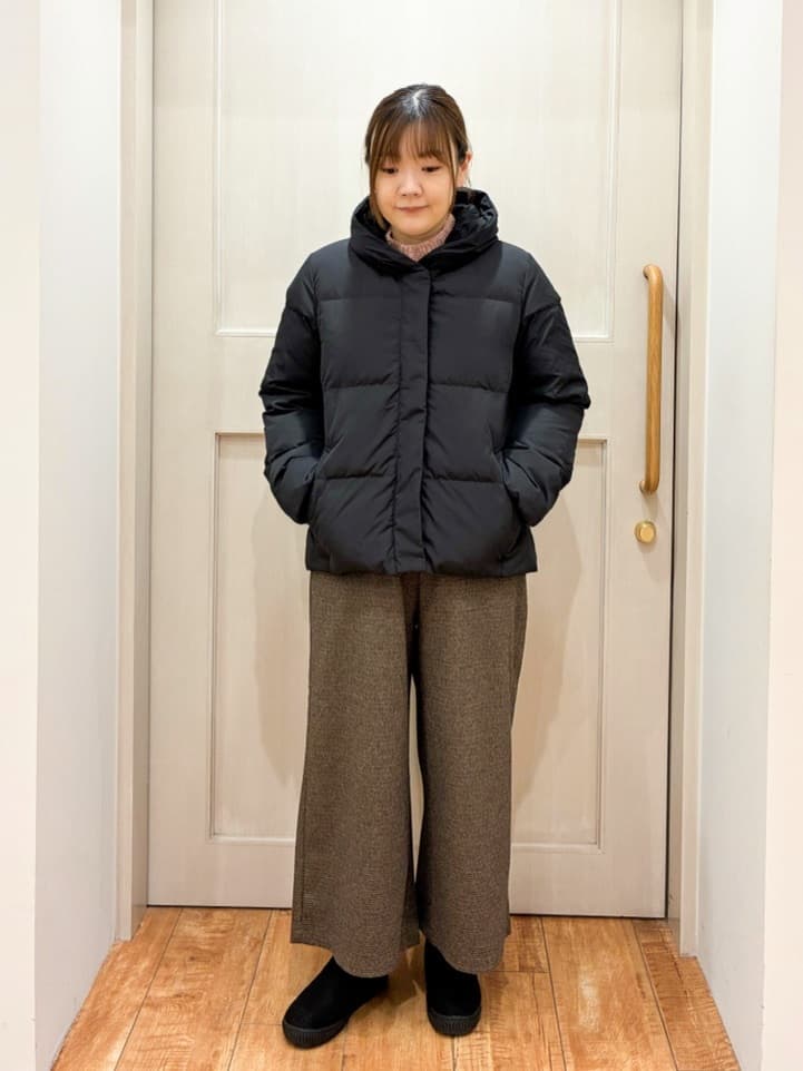 kawaさんの「SHOO･LA･RUE｜【撥水/洗える】ショートフーディーダウン」を使ったコーディネート