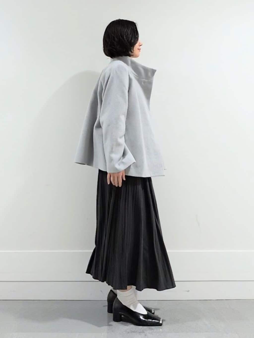 ミズタさんの「UNTITLED｜【着回しが効く／オンオフアウター】ウールショートコート」を使ったコーディネート