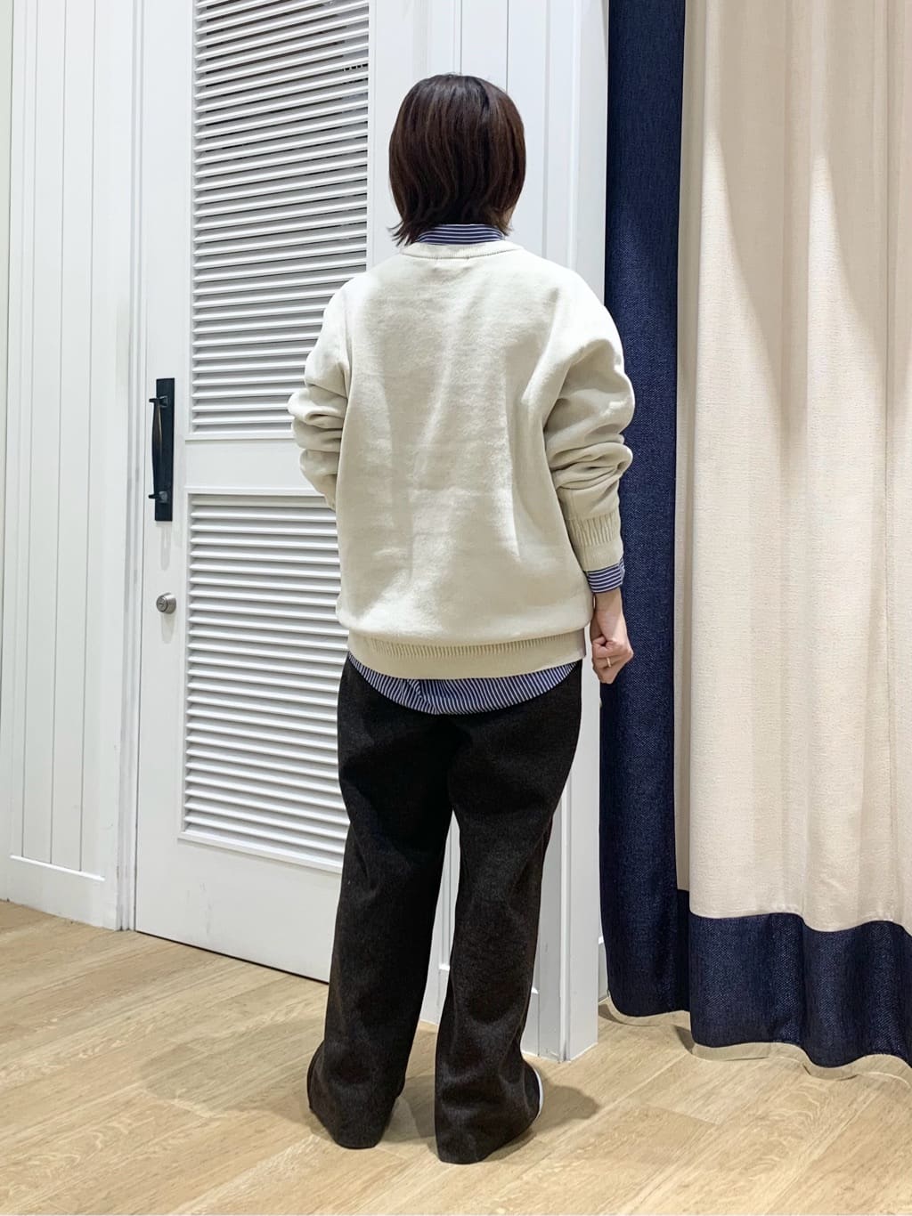 IMARIさんの「Dessin｜【洗える】刺繍ロゴ入りオーバーシャツ」を使ったコーディネート