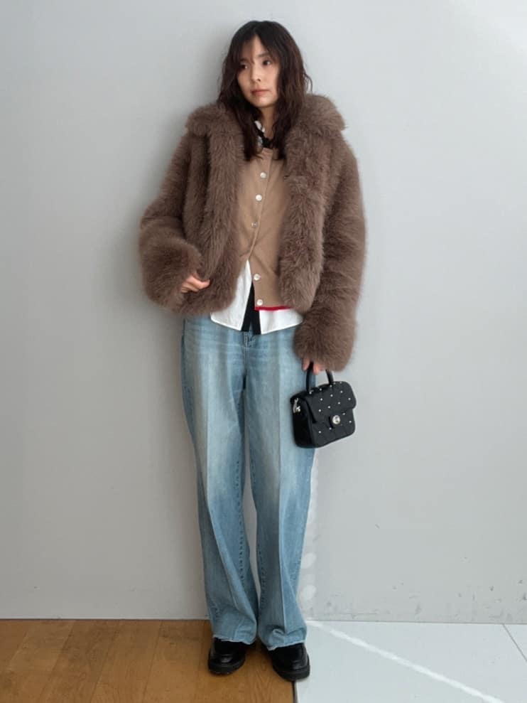 misaさんの「DRESSTERIOR｜◆HAVELESS（ハヴレス）フェイクファージャケット」を使ったコーディネート