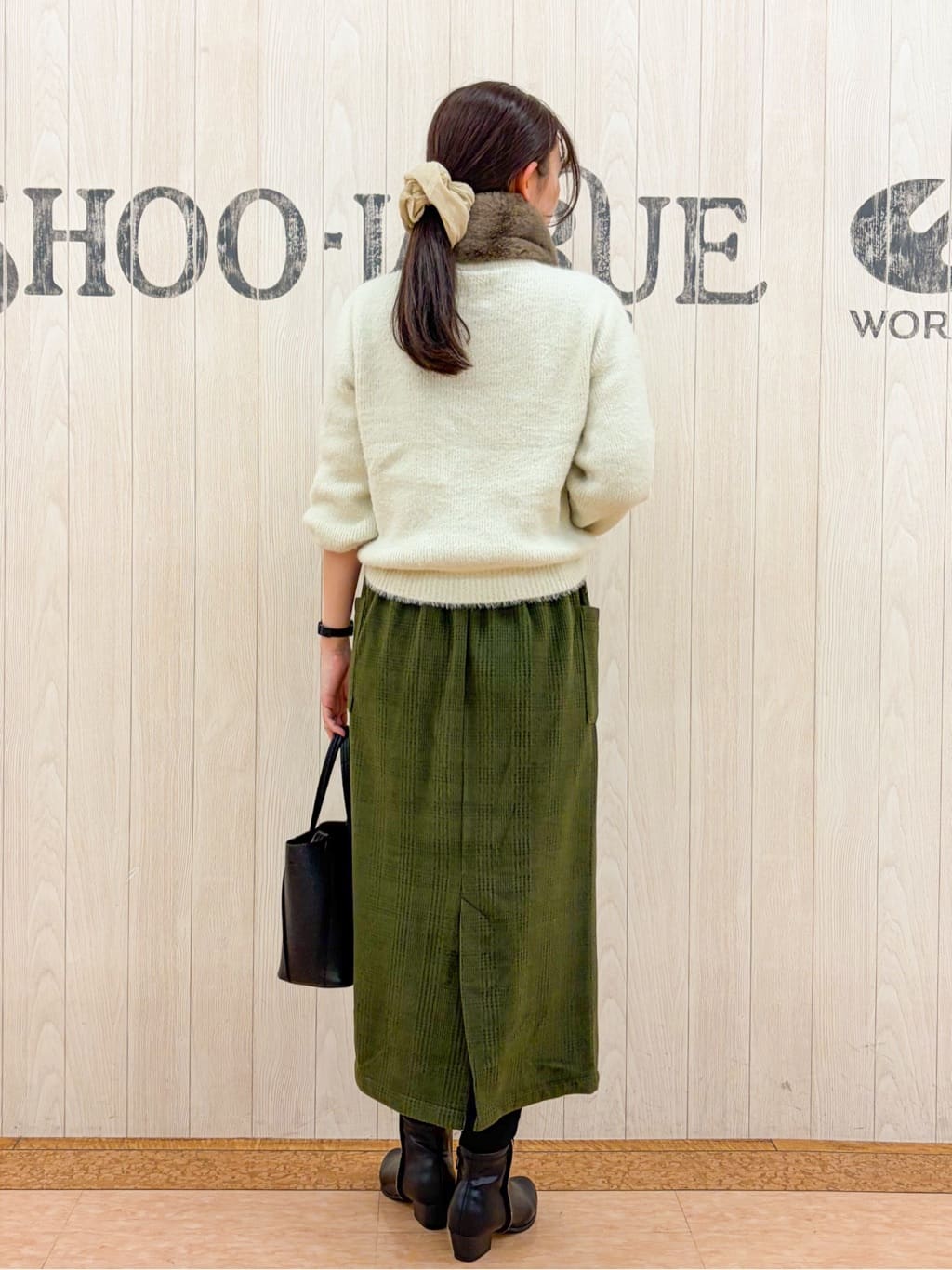 Nakaさんの「SHOO･LA･RUE｜【S-LL/あったか】大人レディな着こなしに シャギーチェックスカート」を使ったコーディネート