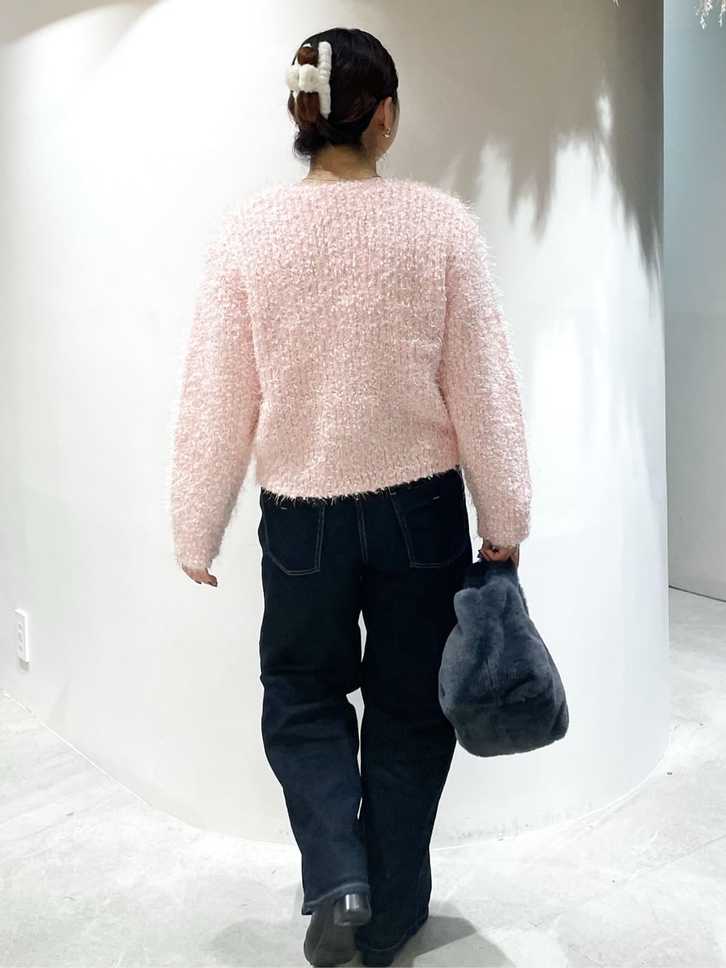 かりんさんの「OPAQUE.CLIP｜シャギーラメニット【洗濯機OK】」を使ったコーディネート