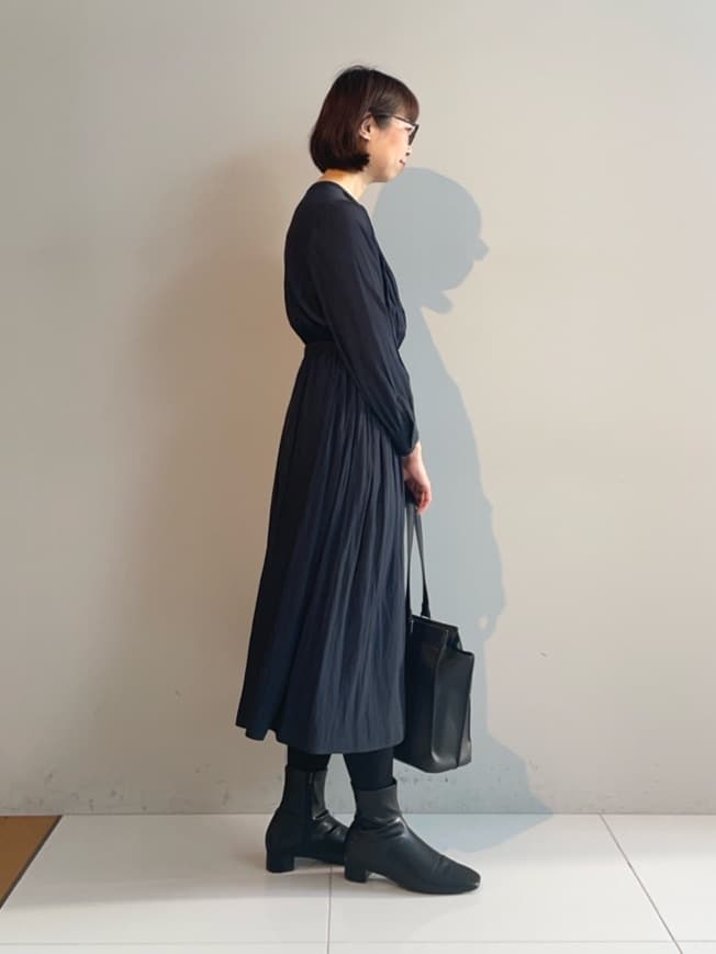 murayamaさんの「INDIVI｜【軽量／ウール混】ライトフォルム ロングコート」を使ったコーディネート