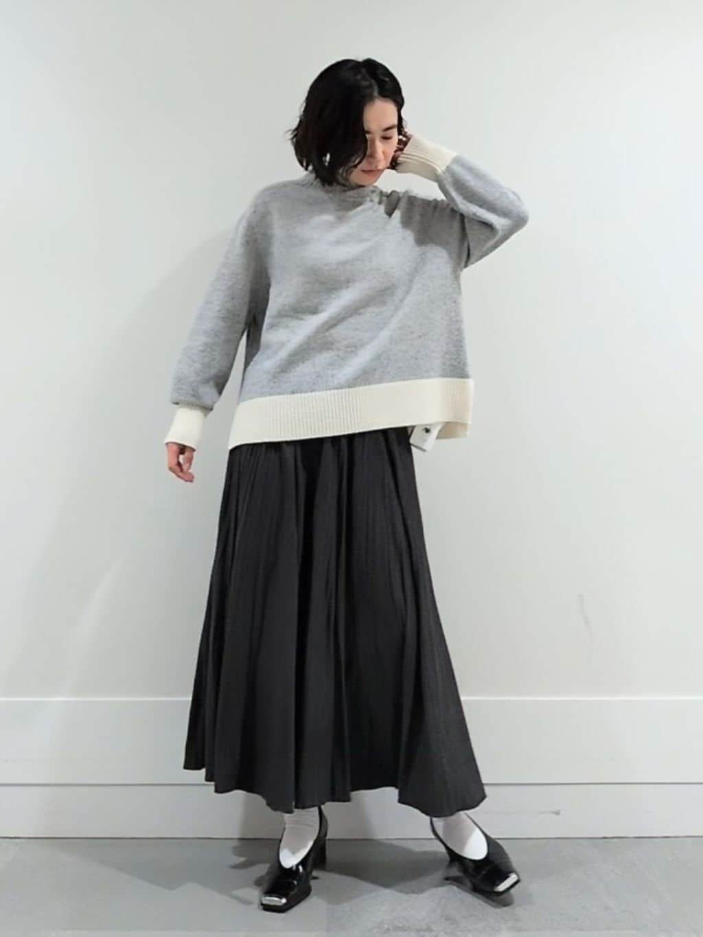 ミズタさんの「UNTITLED｜【着回しが効く／オンオフアウター】ウールショートコート」を使ったコーディネート