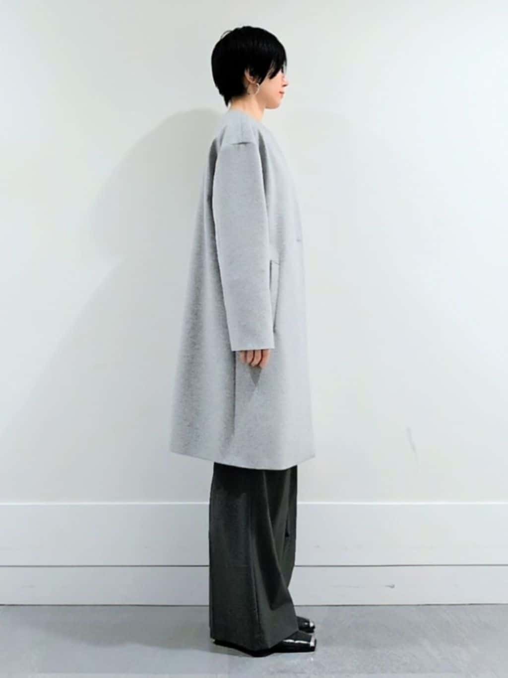 ミズタさんの「UNTITLED｜【きれいめ/洗える】ラメ入りワイドボートネックニット」を使ったコーディネート