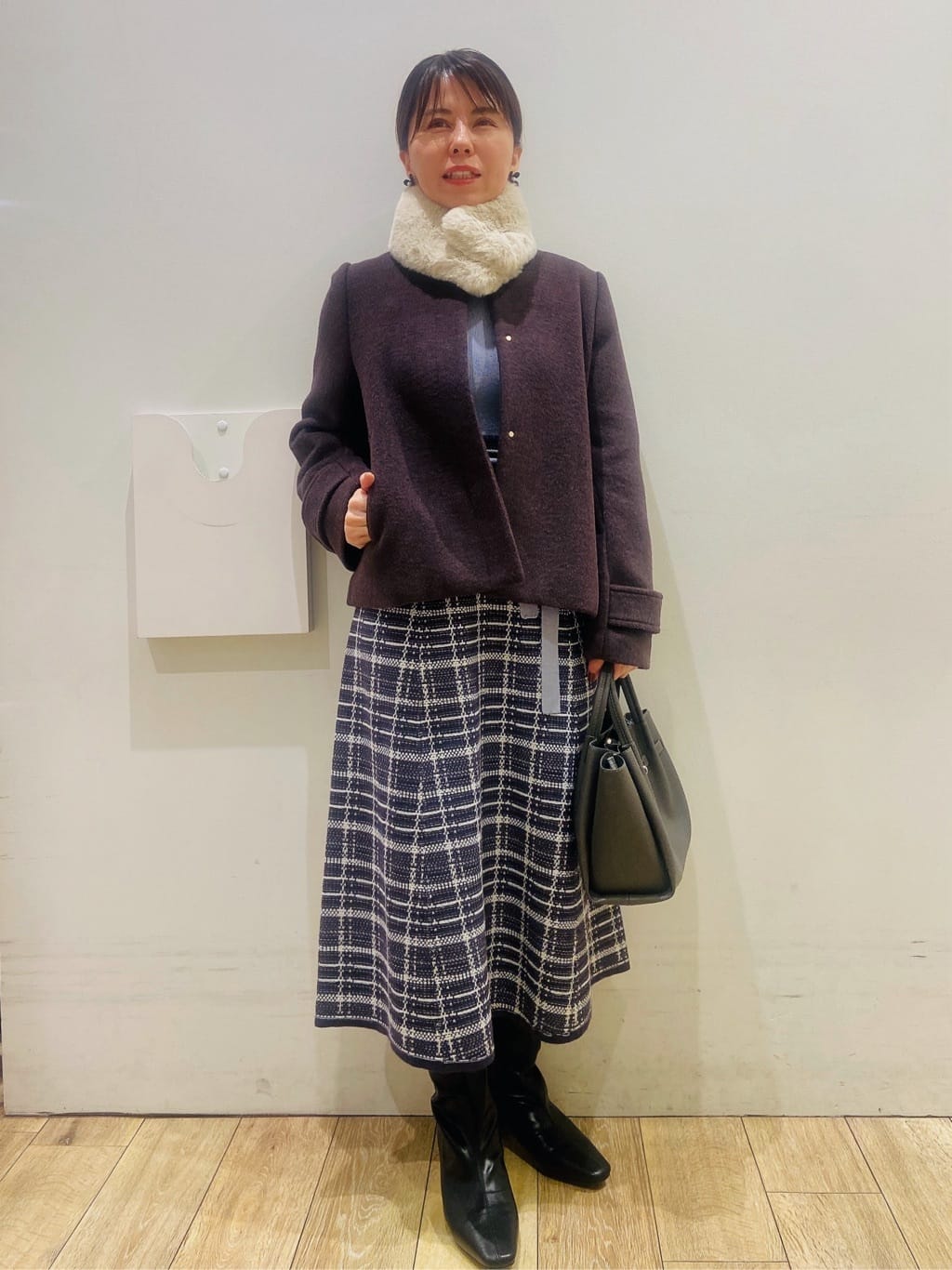 YUKOさんの「index｜ノーカラーショートコート」を使ったコーディネート
