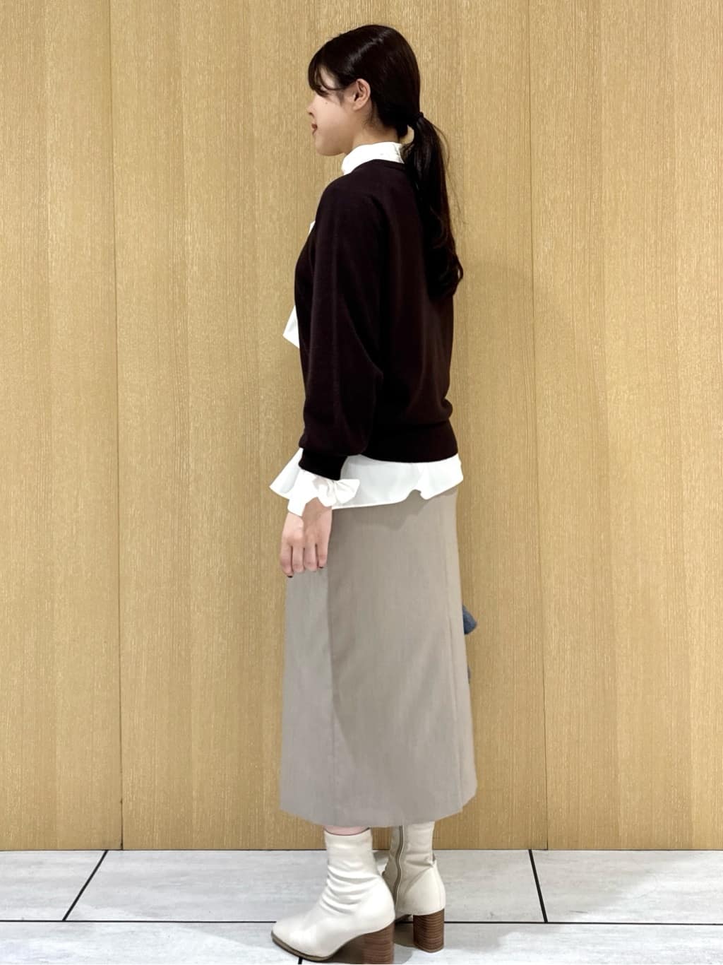 nanaさんの「UNTITLED｜【8色展開／コンパクト丈】レーヨン混 コクーンニット」を使ったコーディネート