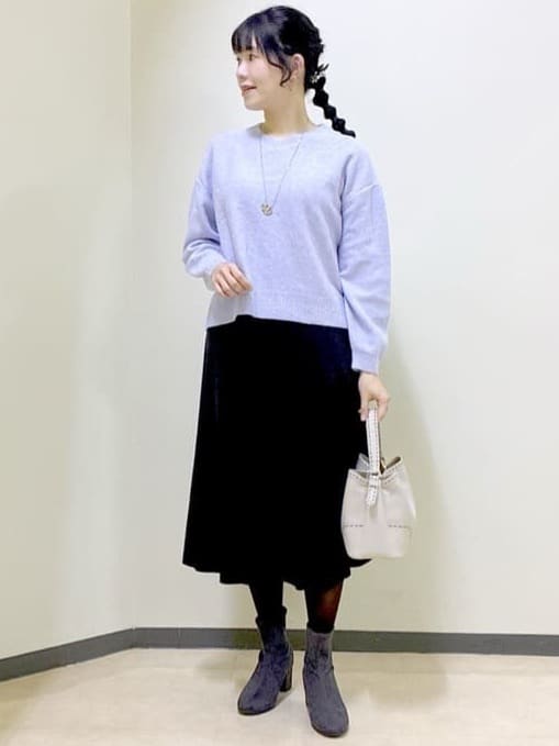  beni_gingerさんの「Reflect｜【通勤】スエードライクフレアスカート」を使ったコーディネート