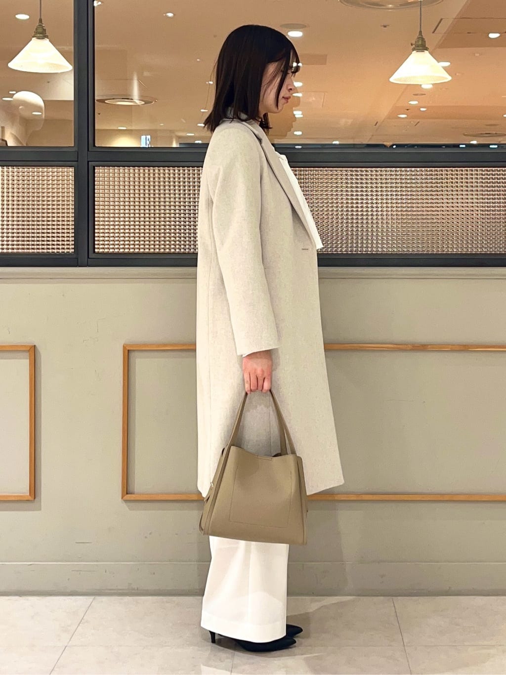 kumiさんの「INDIVI｜【名品コート／日本製】ウール100％チェスターコート」を使ったコーディネート