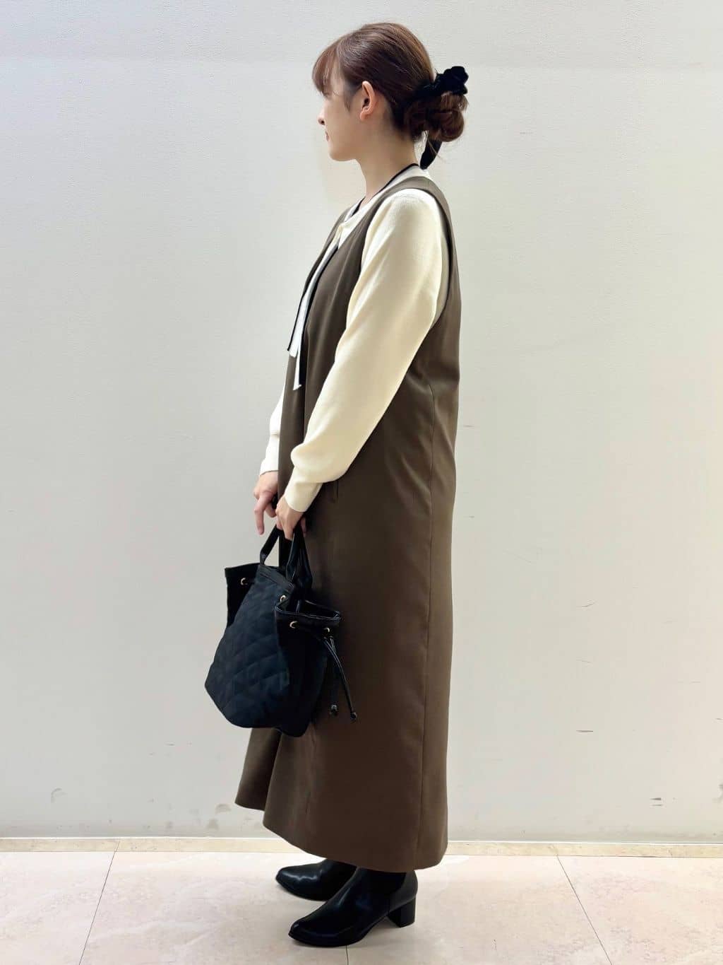 Satoさんの「Reflect｜【すっきりシルエット】スエードライクジャンパースカ―ト」を使ったコーディネート