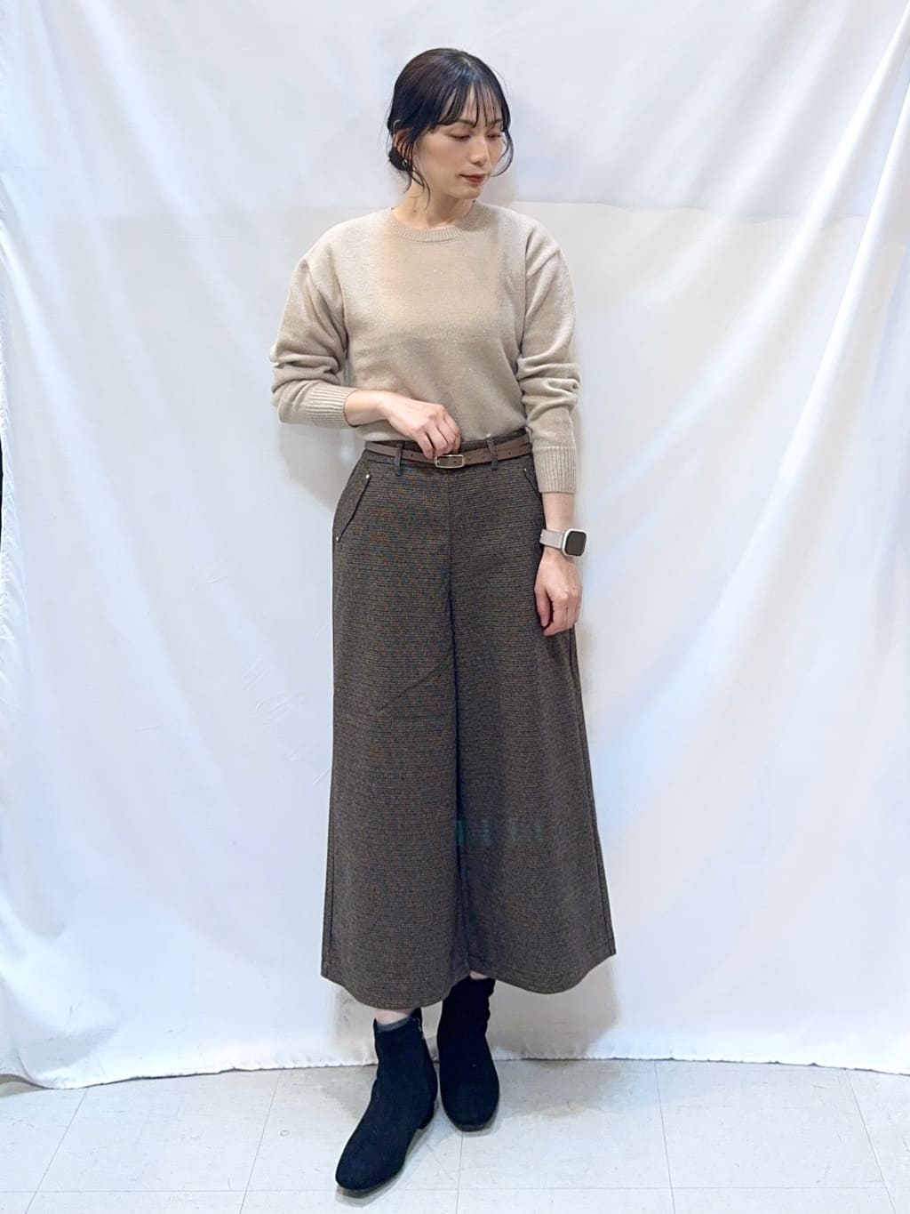 𝐇𝐢𝐫𝐨𝐦𝐢さんの「SHOO･LA･RUE｜【洗濯機可/撥水】フェイクファーフード ロングダウン」を使ったコーディネート