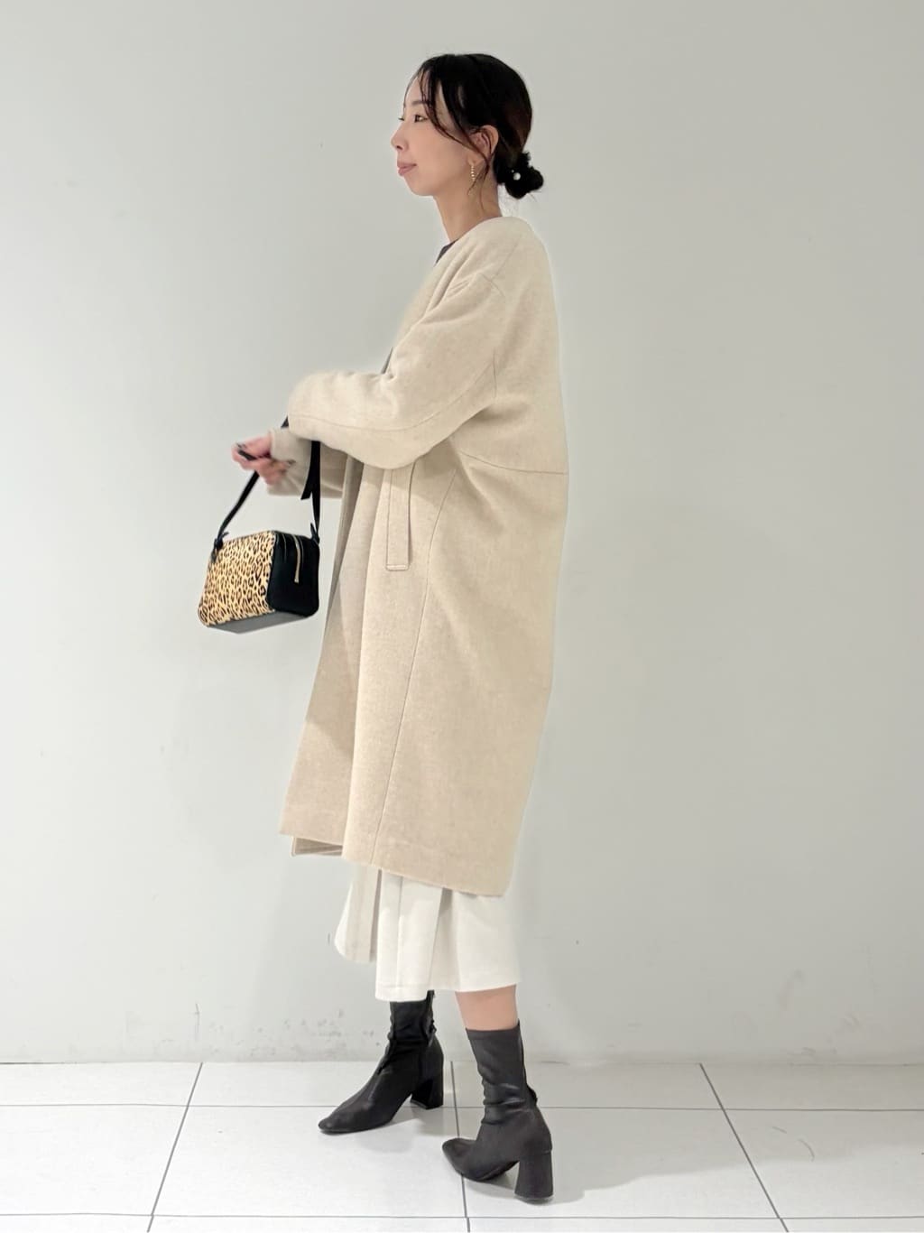 shioriさんの「INDIVI｜【洗える】ケーブルデザイン ラウンドヘムニット」を使ったコーディネート