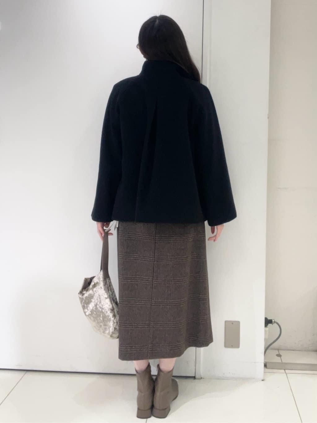 moeさんの「UNTITLED｜【アンサンブル可/洗える】シルクウールカシミヤ ドルマンスリーブニット」を使ったコーディネート