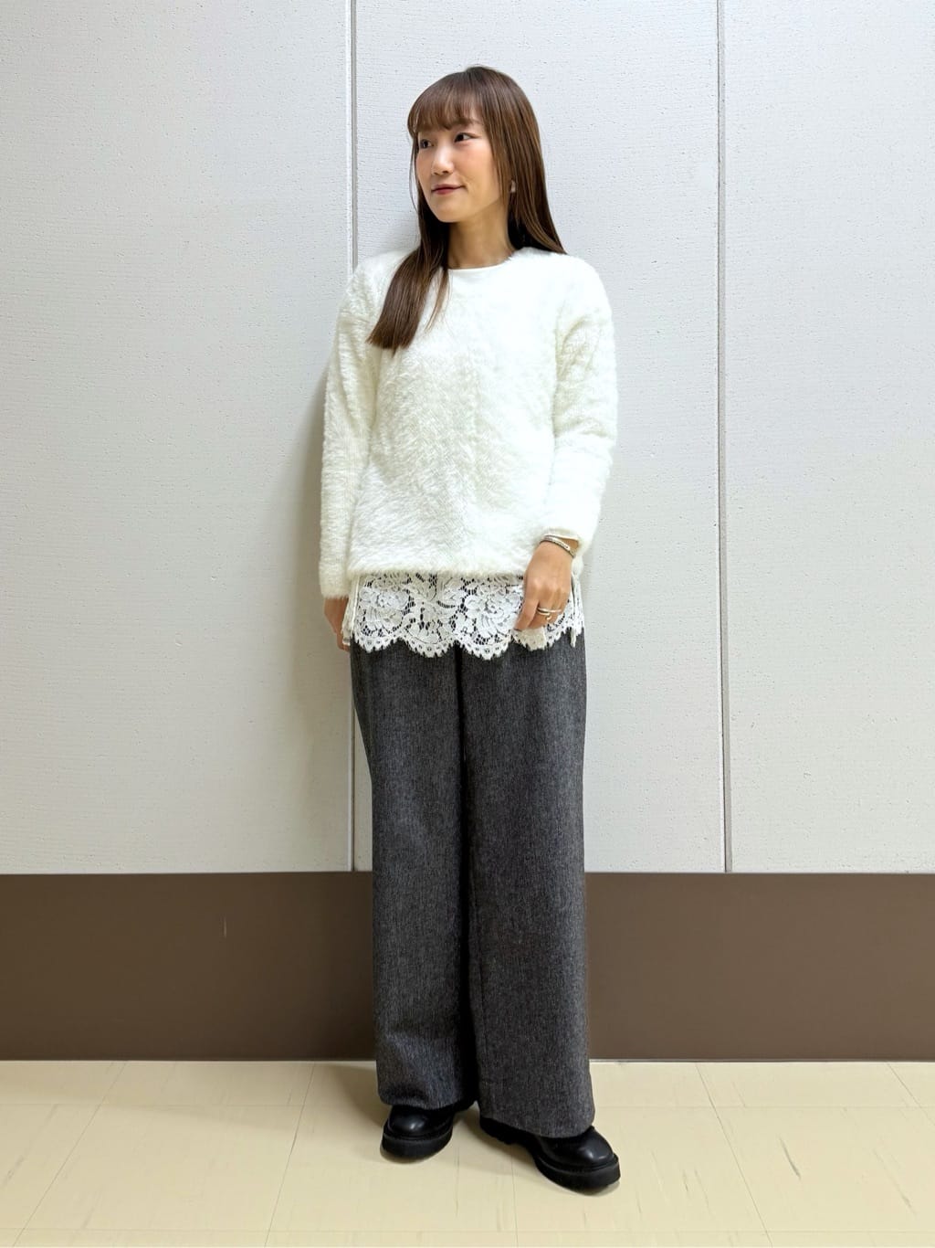 mamiさんの「INDIVI｜【洗える】エアリーシャギートップス」を使ったコーディネート