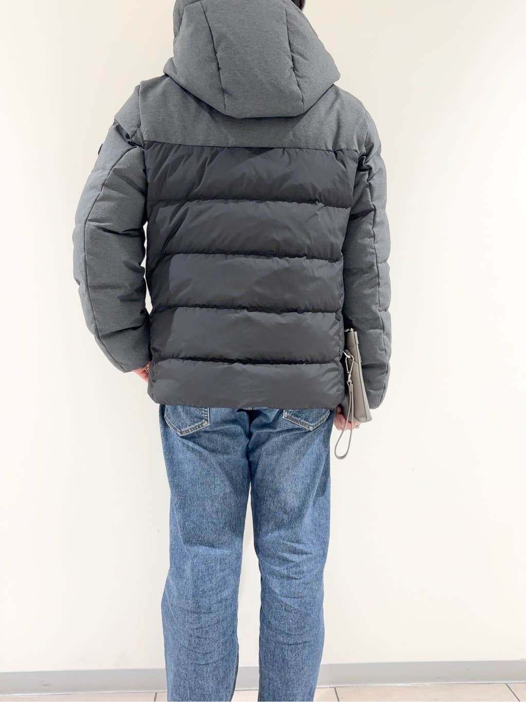 及川さんの「TAKEO KIKUCHI｜カラーコンビ ダウンブルゾン」を使ったコーディネート